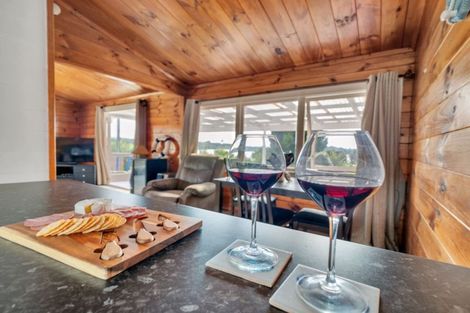 Photo of property in 202 Welcome Bay Road, Welcome Bay, Tauranga, 3112