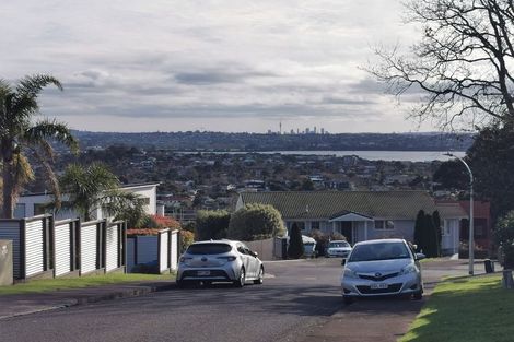 Photo of property in 1a Etherege Place, Howick, Auckland, 2014