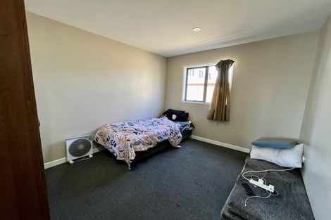 Photo of property in 35 Addington Avenue, Manurewa, Auckland, 2102