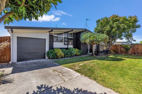 Photo of property in 80 Main Street, Edgecumbe, 3120