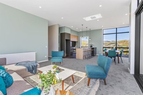 Photo of property in 29 Queen Charlotte Drive, Aotea, Porirua, 5024