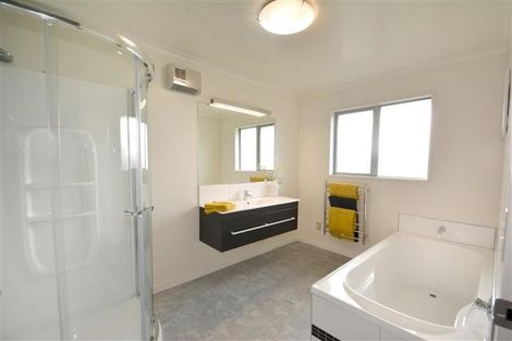 Photo of property in 24 Sunninghurst Drive, Fairfield, Dunedin, 9018