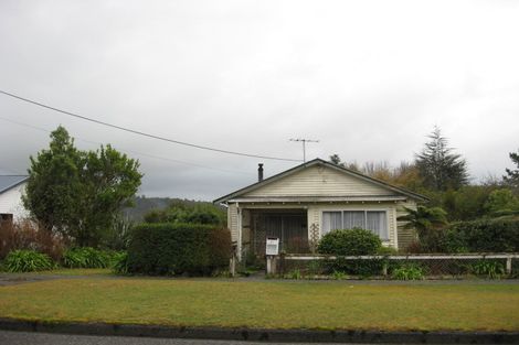Photo of property in 51 Omapere Street, Dobson, Greymouth, 7805