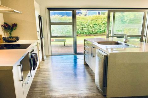 Photo of property in 12 Carver Place, Lynmouth, New Plymouth, 4310