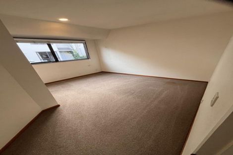 Photo of property in 2/27 Macdonald Crescent, Te Aro, Wellington, 6011