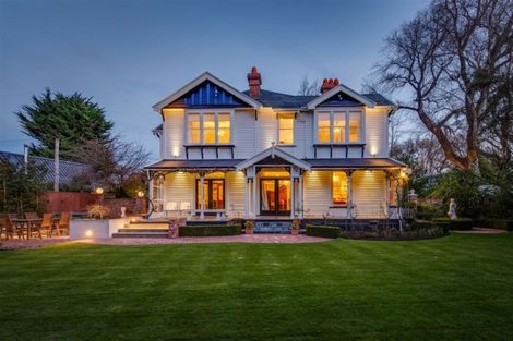 Photo of property in Chilcombe Homestead, 4 Medbury Terrace, Fendalton, Christchurch, 8041