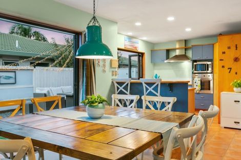 Photo of property in 5 Dune Avenue, Papamoa Beach, Papamoa, 3118