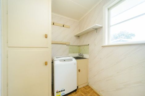 Photo of property in 9 Benmore Avenue, Cloverlea, Palmerston North, 4412