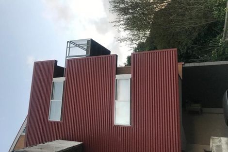 Photo of property in 17/2 Onslow Road, Khandallah, Wellington, 6035