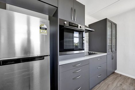 Photo of property in 2 Waihi Road, Hawera, 4610