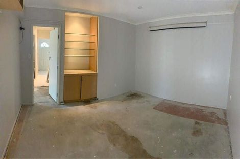 Photo of property in 33 Surf Road, Stanmore Bay, Whangaparaoa, 0932