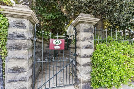 Photo of property in 50 Russell Terrace, Berhampore, Wellington, 6023