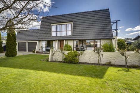 Photo of property in 14 Bassett Place, Taradale, Napier, 4112