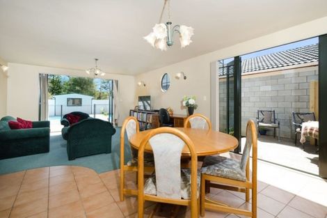 Photo of property in 7 Holgate Avenue, Herald Island, Auckland, 0618