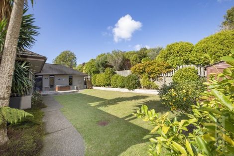 Photo of property in 1 Hawkes Access Road, Waitoki, Silverdale, 0994