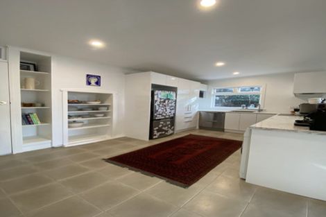 Photo of property in 35 Bayview Road, Paremata, Porirua, 5024
