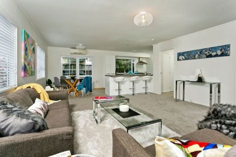 Photo of property in 1/5 Glamorgan Drive, Torbay, Auckland, 0630