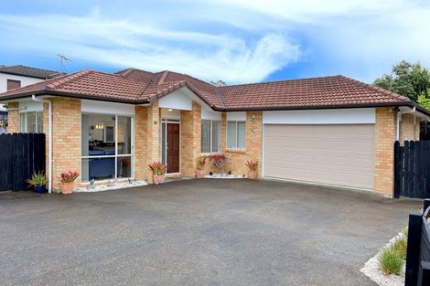 Photo of property in 80 San Marino Drive West, Henderson, Auckland, 0612