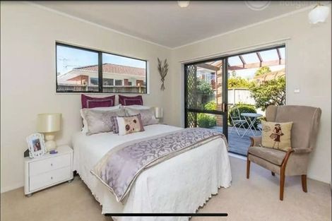 Photo of property in 2/26 Inverness Road, Browns Bay, Auckland, 0630