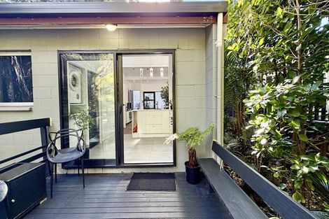 Photo of property in 1/9a Wyvern Place, Glenfield, Auckland, 0629