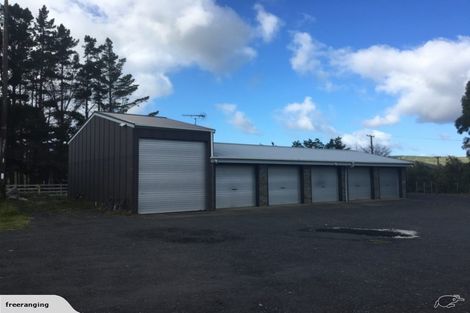 Photo of property in 1283 State Highway 16, Waimauku, 0883