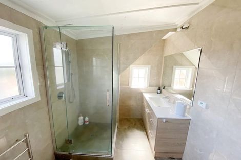 Photo of property in 397 Lake Road, Takapuna, Auckland, 0622