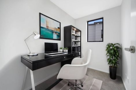 Photo of property in 8a Poruru Close, Papakura, 2110