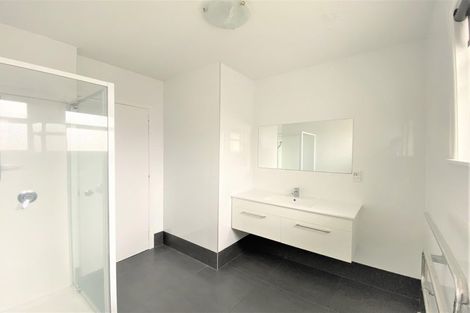 Photo of property in 85 Sturges Road, Henderson, Auckland, 0612