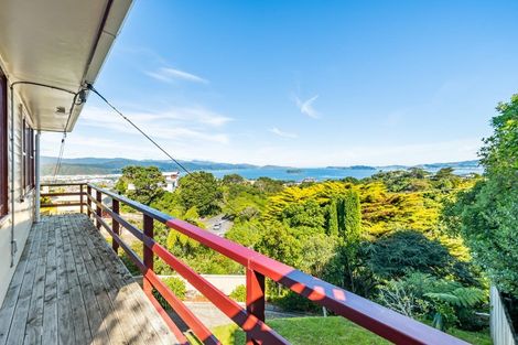 Photo of property in 26 Akatea Road, Korokoro, Lower Hutt, 5012