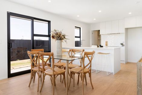 Photo of property in 41 Falcons View Drive, Rolleston, 7615