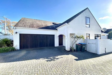 Photo of property in 2/96 Saint Johns Road, Saint Johns, Auckland, 1072