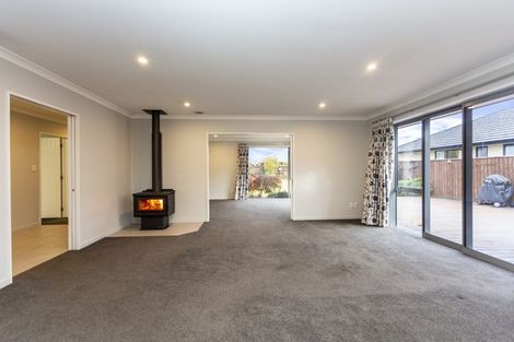 Photo of property in 17 Lloyds Close, Rolleston, 7614