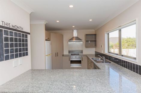 Photo of property in 14 Gifford Grove, Churton Park, Wellington, 6037