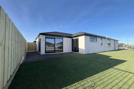 Photo of property in 2 Maple Lane, Rolleston, 7614