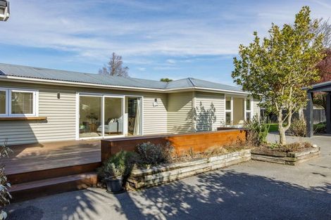 Photo of property in 47 Stapletons Road, Richmond, Christchurch, 8013