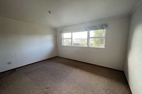 Photo of property in 23 Chislehurst Street, Henderson, Auckland, 0612