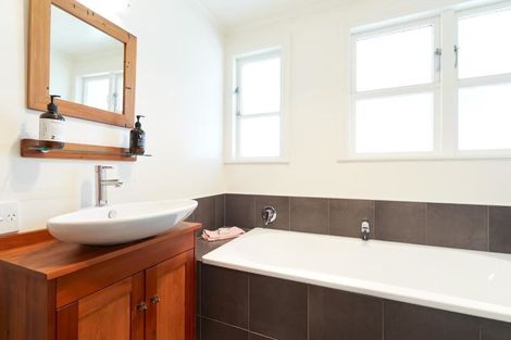 Photo of property in 73 Rogers Road, Bay View, Napier, 4104