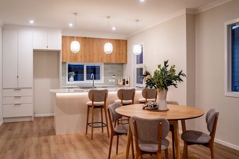 Photo of property in 70b Heretaunga Square, Silverstream, Upper Hutt, 5019