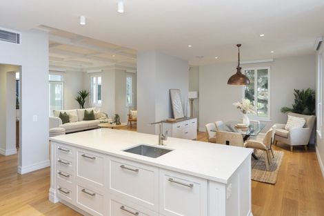 Photo of property in 2 Ayr Street, Riccarton, Christchurch, 8011