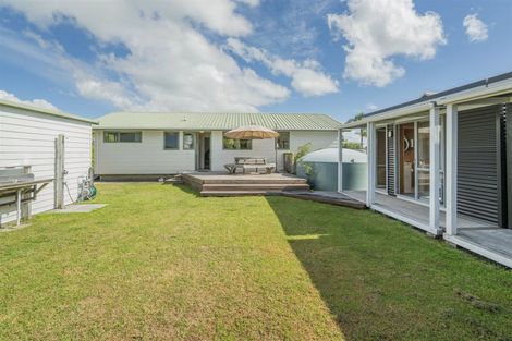 Photo of property in 23 Hawk Hill Crescent, Cooks Beach, Whitianga, 3591
