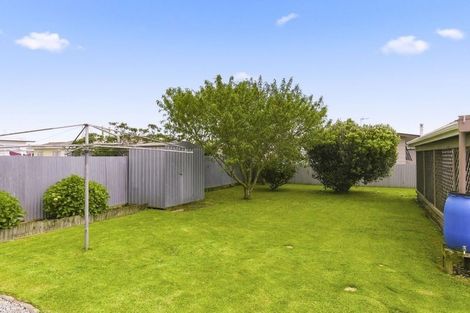 Photo of property in 14 Solway Street, Levin, 5510