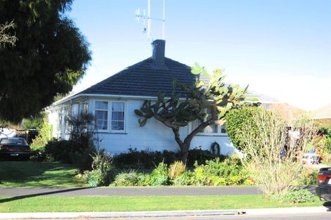 Photo of property in 72 Alfred Street, Fairfield, Hamilton, 3214