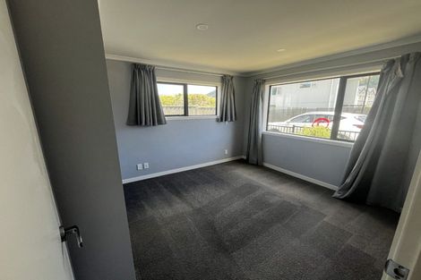 Photo of property in 27 Kaki Drive, Kenepuru, Porirua, 5022