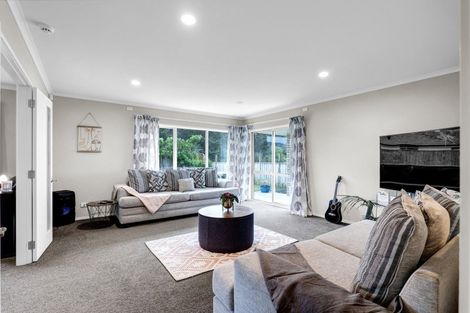 Photo of property in 16 Ryder Drive, Waiwhakaiho, New Plymouth, 4312