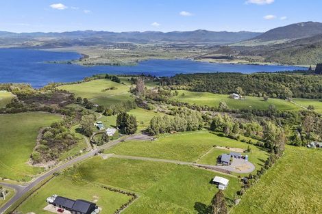 Photo of property in 66 Parerohi Grove, Kuratau, Turangi, 3381