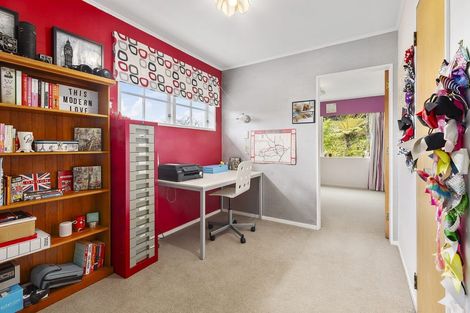 Photo of property in 20 Balliol Drive, Tawa, Wellington, 5028