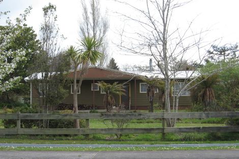 Photo of property in 6 Wyndham Road, Hannahs Bay, Rotorua, 3010