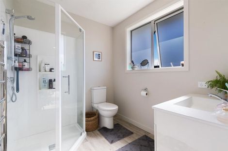 Photo of property in 18 Finch Street, Albert Town, Wanaka, 9305