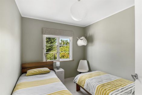 Photo of property in 28 Hona Street, Waikanae Beach, Waikanae, 5036