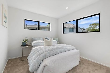 Photo of property in 70d Bond Crescent, Forrest Hill, Auckland, 0620